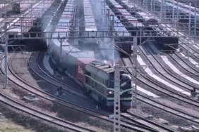 xinjiangdaki-iki-demiryolu-limanindan-bu-yil-5000den-fazla-cin-avrupa-yuk-treni-gecti-NjMU8sTh.jpg